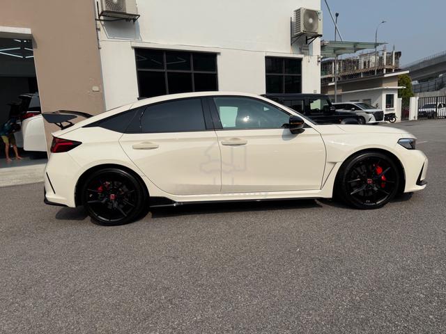 2024 Honda CIVIC 2.0 TYPE R FL5 (M) ORIGINAL CARPE - 4