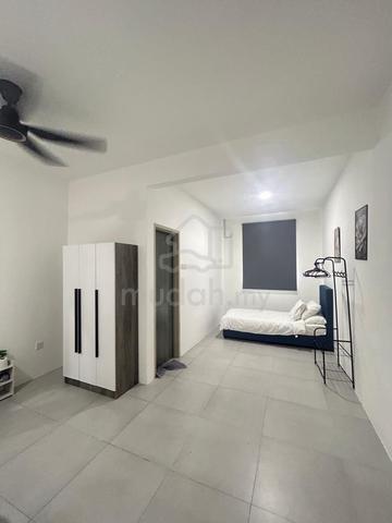 M-Vista Medium Room 1