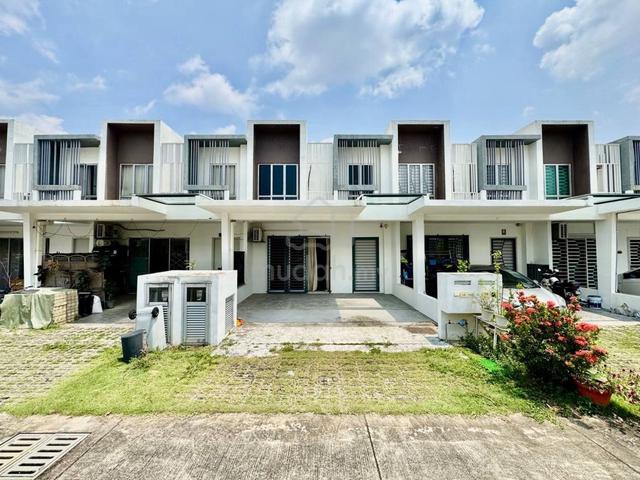 Harga Murah Casa View Cybersouth Rumah untuk Dijual w Kitchen Cabinet 1