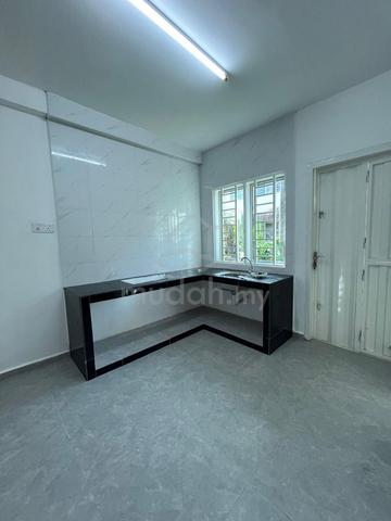 New Renovation,Low Cost,Full loan unit,2storey 4