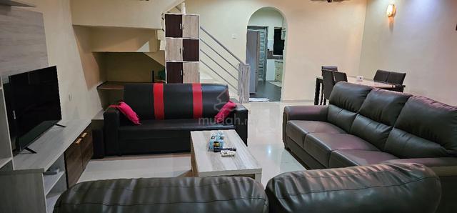 Near HiTech Full Furnished Double Storey House 4 bedroom+ 4 bathroom 1
