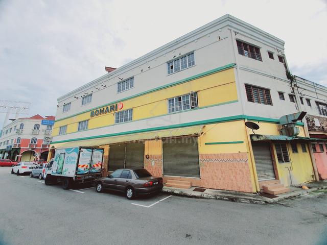 Corner 3 Sty Shop Face Main Road Bachang Utama Batu Berendam Infineon 1