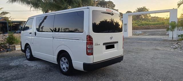 2020 Toyota HIACE 2.5 KDH200R ENHANCED (M) - 3
