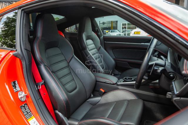 August 2022 Porche 911 Turbo S - 5