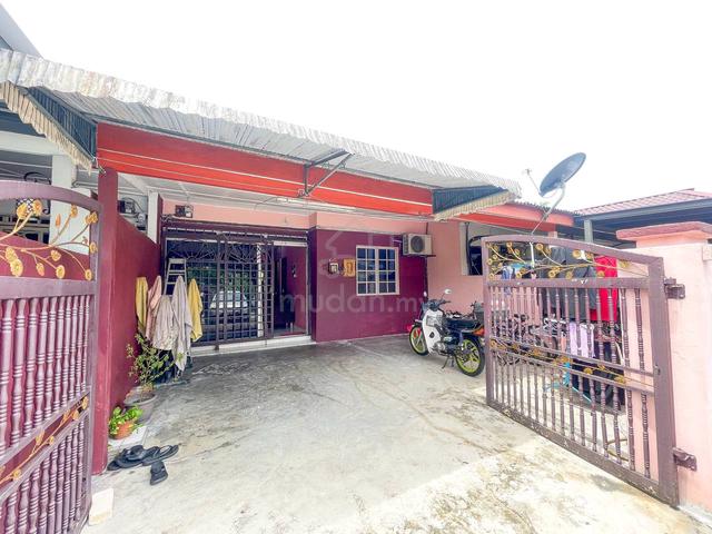 Single Storey Terrace Taman Mawar, Taman Kinrara 5, Puchong Sale 1