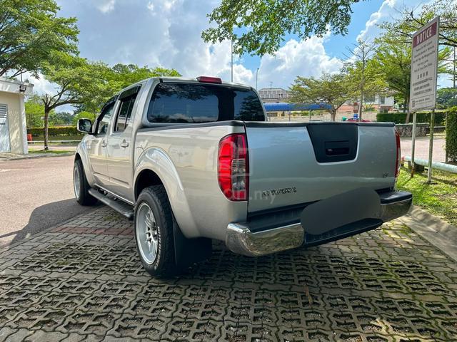 2015 Nissan NAVARA 2.5 COMFORT (A) - 4
