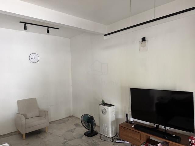 2-Sty House USJ 6 Subang Jaya – Walking Distance to Taipan LRT & Shops 1