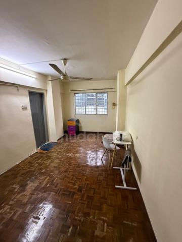 Bilik Sewa Apartment Vista Angkasa 1