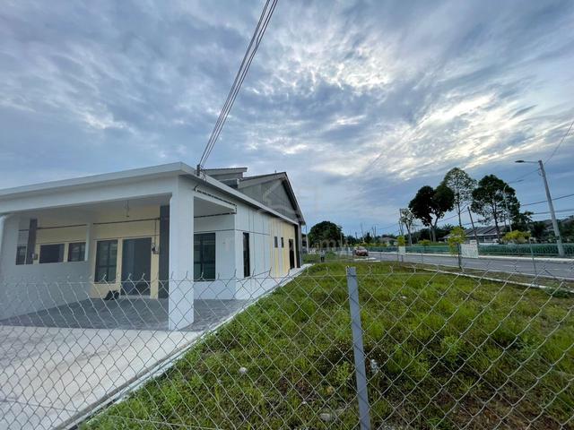 Corner unit,single storey terrace for sale,near KPJ Kuala Selangor 2