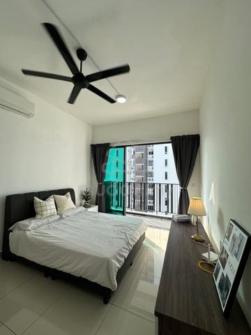 (Room for Rent) Middle Balcony Room @ Bayan Lepas 1