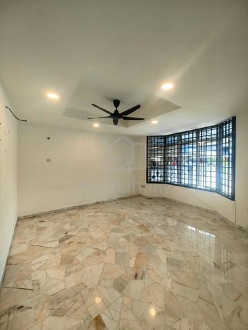 Skudai @ Jln Hang Tuah Double Storey Terrace 1