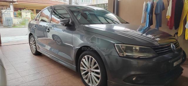 FAST DEAL VW Jetta CKD Direct Owner - 4