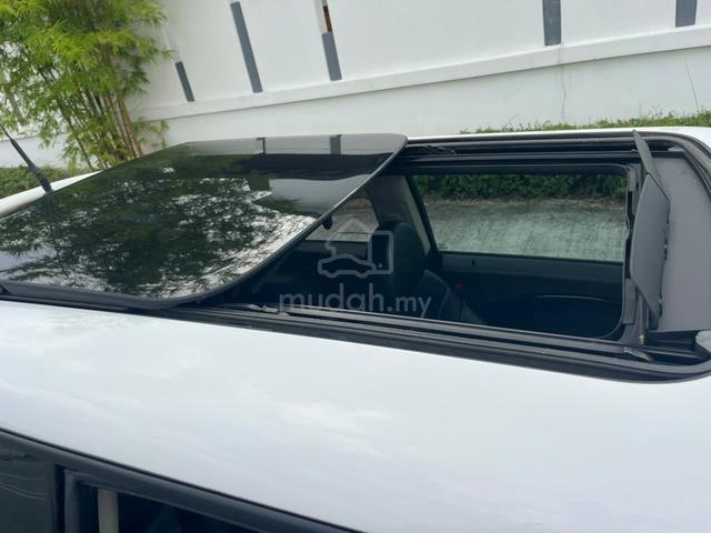 Mini COOPER 1.6 (A) Sunroof NewModel DirectOwner - 4