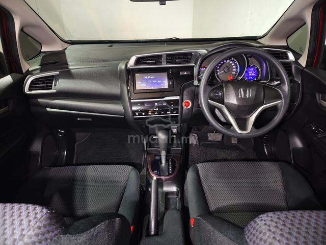 2021 Honda JAZZ 1.5 E F/Service 1Owner Like New - 3