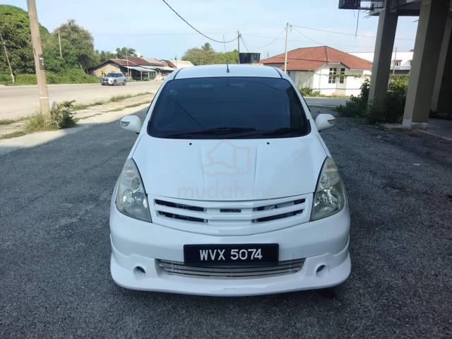 2011 Nissan GRAND LIVINA 1.6 IMPUL (A) - 4
