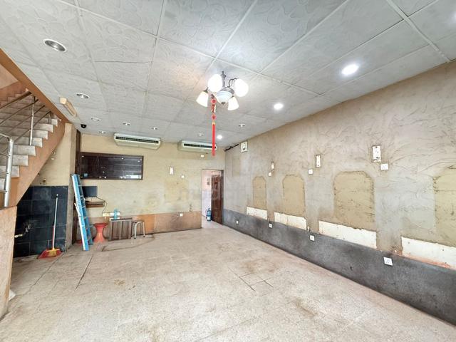 3-Storey Commercial Shophouse Approx 4200sf Partly Reno Off Anson Road 1