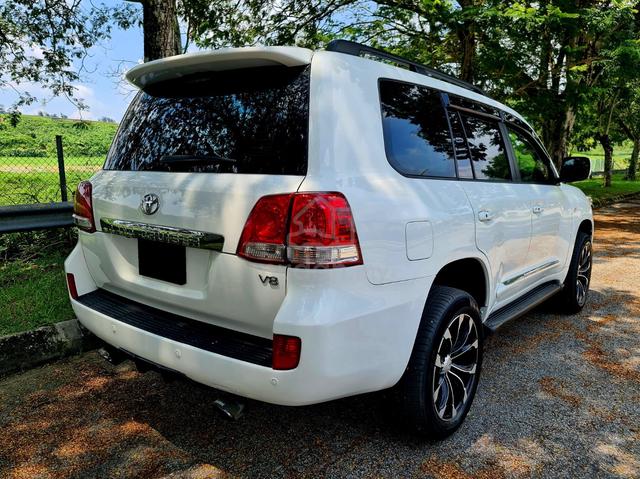 Toyota Landcruiser 4.5 V8 Diesel 6Speed UK Spec - 2