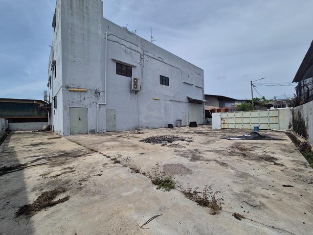 Fully Covered Double storey detached factory at Malim jaya 1