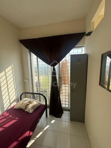 Bilik lelaki di Gombak, Batu 6 1