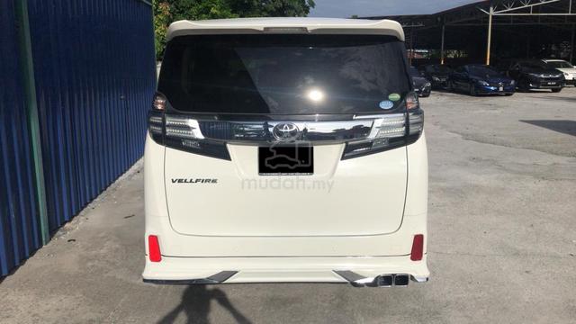 2015 Toyota VELLFIRE 2.5 ZG (loan kedai) - 3