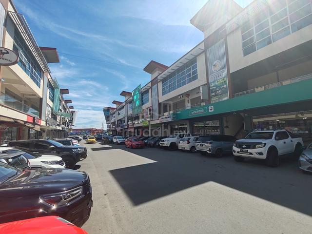 Bundusan Pavillion Shoplot Ground Floor Corner For Rent 1
