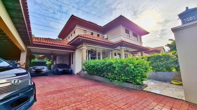 Ara Damansara Bungalow 2 Storey Renovated Unit for SALE!!! 1