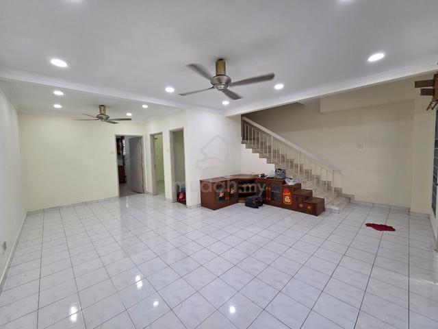 Newly Refurbish | Spacious Double Storey Sri Segambut Kepong for Rent 1