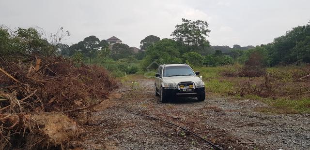 Lot Kediaman Di Lokasi Menarik Sebelah Planters Heaven Labu Nilai 1