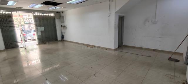 Facing Main Road ( Jln Kuching GROUND Floor ) For Rent, Mejr 4