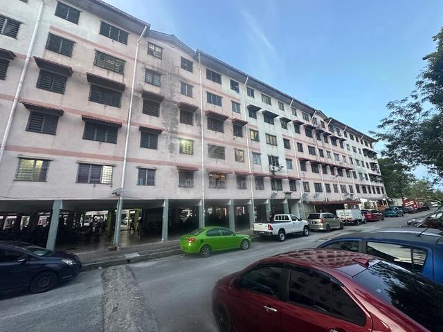 Pangsapuri Utarid Subang 1
