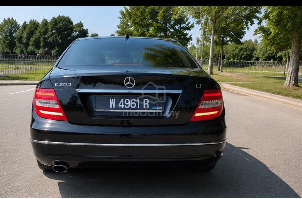 2013 Mercedes Benz C200 CGI BlueEFCY - 5