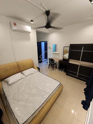 6 minutes LRT walking | Master room with bathroom | Subang Jaya | 1
