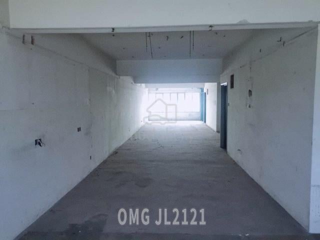 For sale PORT KLANG 4.5-STOREY SHOP OFFICE Facing main road 1
