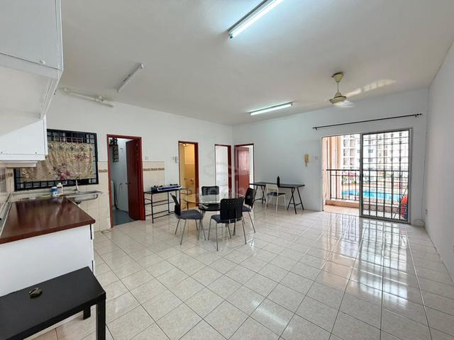 Bayu Puteri Apartment 1