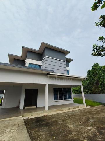 JALAN KONG PING DETACHED BUNGALOW FOR SALE At 4TH MILE BAYAN KUCHING 1