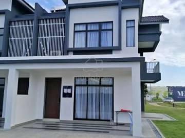 Gaji 4k Lulus, SALAK TINGGI 30x70 Freehold house, Monthly 2000, 1 unit 1