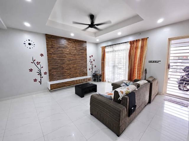 Mount Austin,Austin Boulevard,Double Storey Terrace House for Rent 1