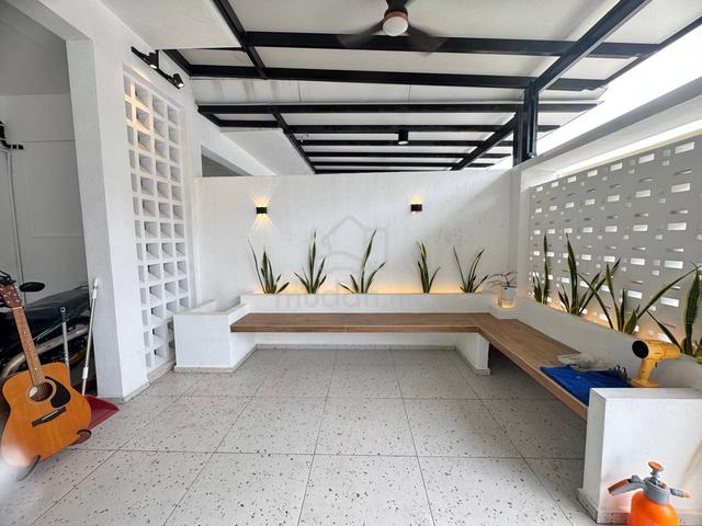 20x60 Renovated Azalea Taman Putra Bukit Rahman Putra For Sale 1