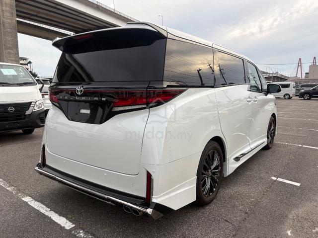 BLACK INTERIOR 2024 Toyota VELLFIRE 2.4 Z PREMIER - 4