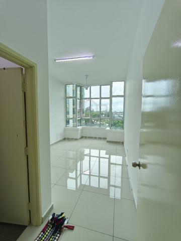 Taman Seri Molek Perdana Apartment 1