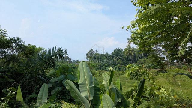 Prime Freehold Commercial Land 1.02 Acres in Beranang, main road 1
