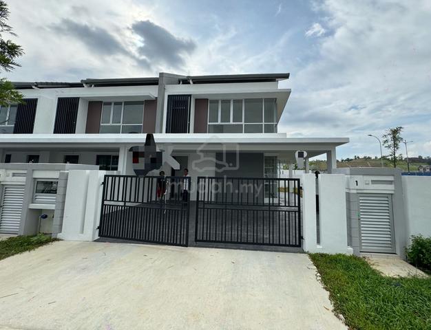 Corner Double Story, Garland 2, Kota Emerald, Rawang 1