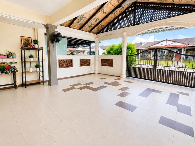 [ 24 X 75 BESAR ] Bandar Putra Jalan Nuri Renovated Unit [ Full Loan ] 1