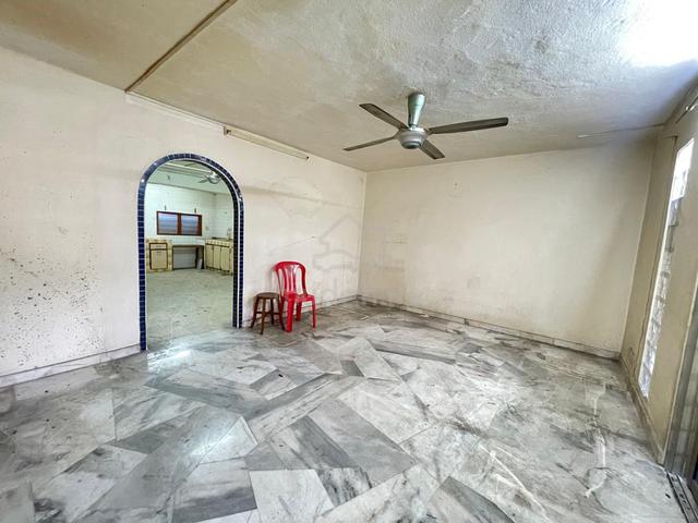 Bandar sri menjalara 62b, kepong, freehold, below market, extended 1