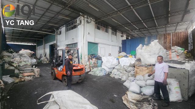 Permatang Tinggi Semi D factory For Sale 6000 Sq.ft 1