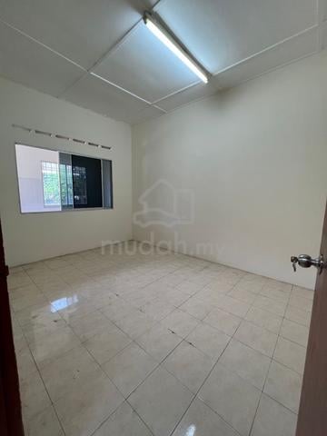Bukit Ubi Single Storey House For Rent 3