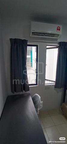 Uni Suites 4