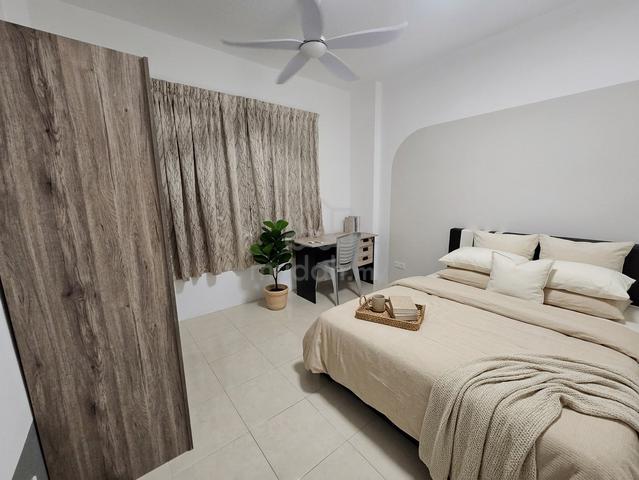 RARE FEMALE MASTER ROOM at Bayan Baru💗💗💗💗 1