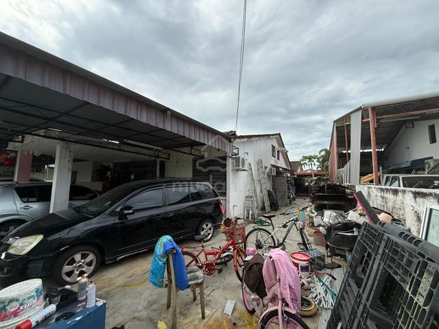 PHASE 3 TAMAN SRI RAMBAI 1-STOREY SEMI-D 2800sf PARTIALLY RENOVATED 1