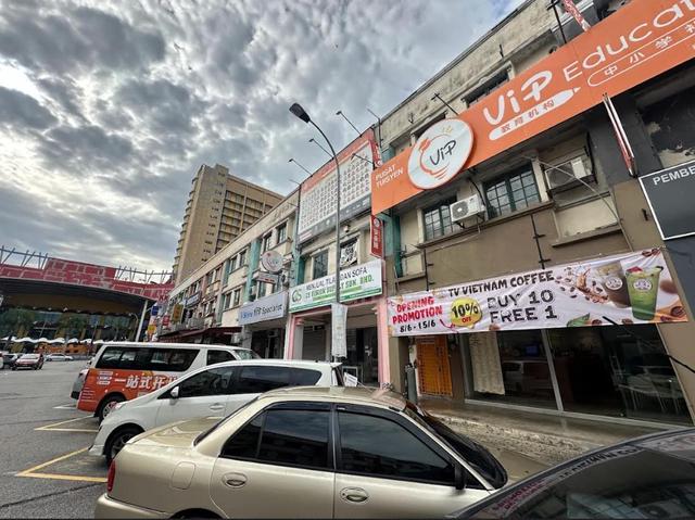 Shop office for rent at Negeri Sembilan next to Palm Mall & Hotel! 1
